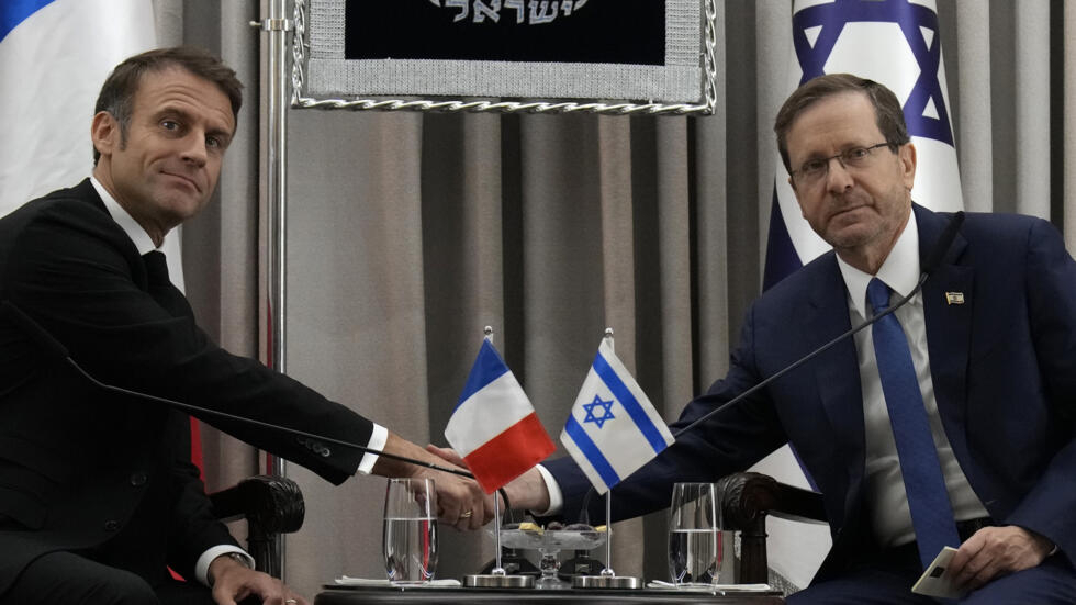 Makron Netanyahudan sonra Hersoqla da görüşdü - Nələr danışdı?