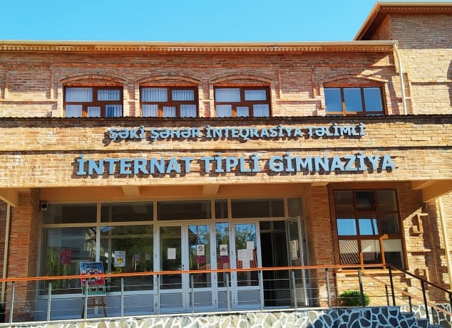Şəkidə şagirdlər qızılcaya yoluxdu - Məktəb bağlandı