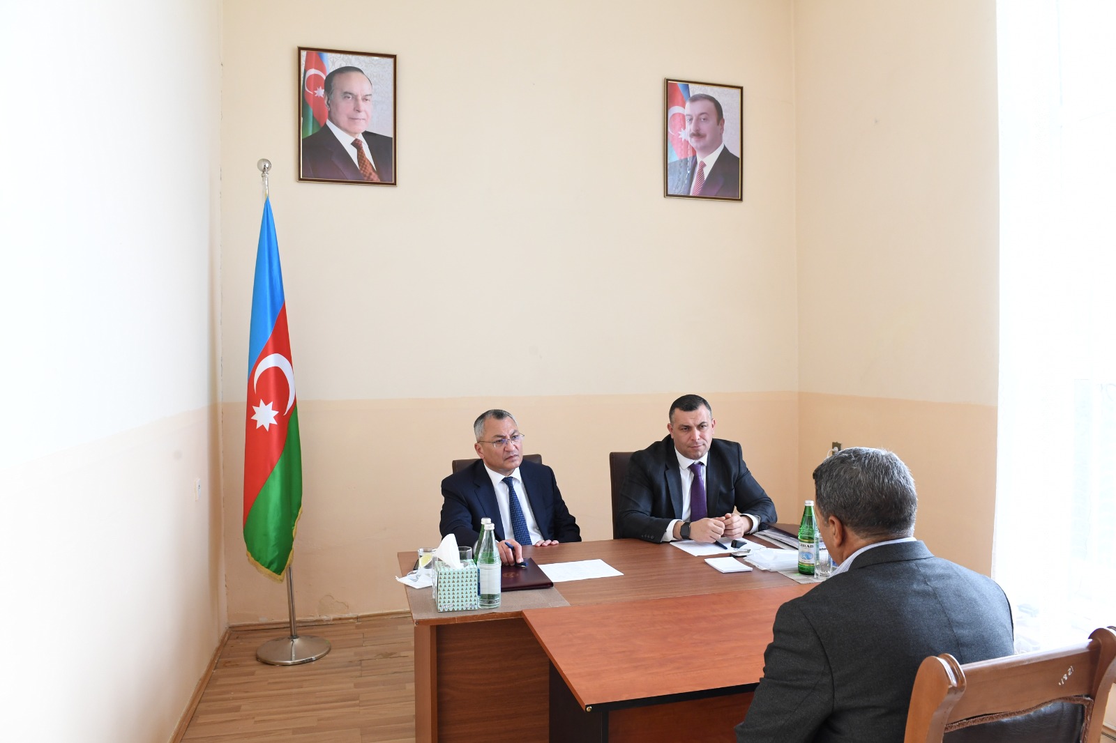 Rövşən Rzayev Oğuzda vətəndaşları qəbul edib - FOTO