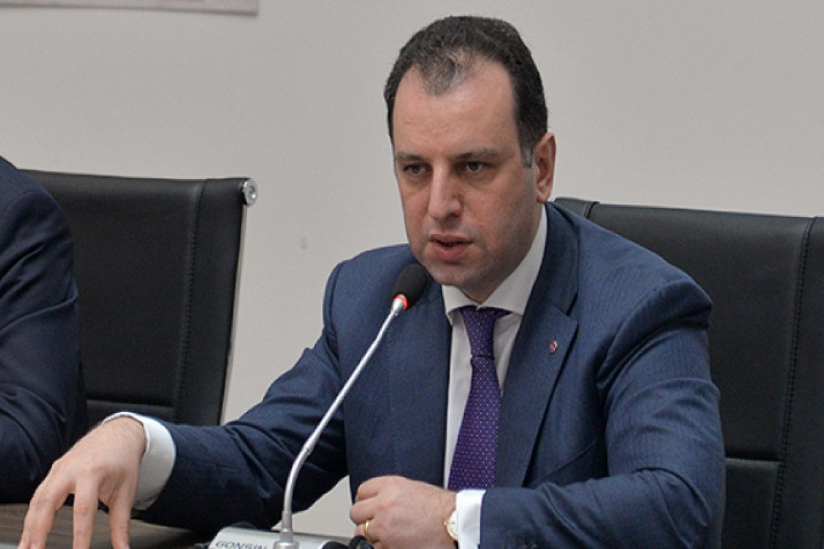 Ermənistanın sabiq müdafiə nazirinə qarşı yeni ittiham irəli sürüldü
