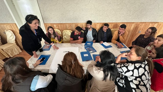 Bərdədə məcburi köçkünlər üçün seminar təşkil edilib - FOTOLAR