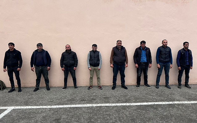 8 nəfər minalı əraziyə daxil olmaq istədi, polis yaxaladı