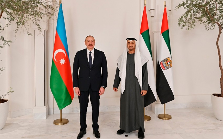 İlham Əliyev BƏƏ Prezidentinə ZƏNG ETDİ 