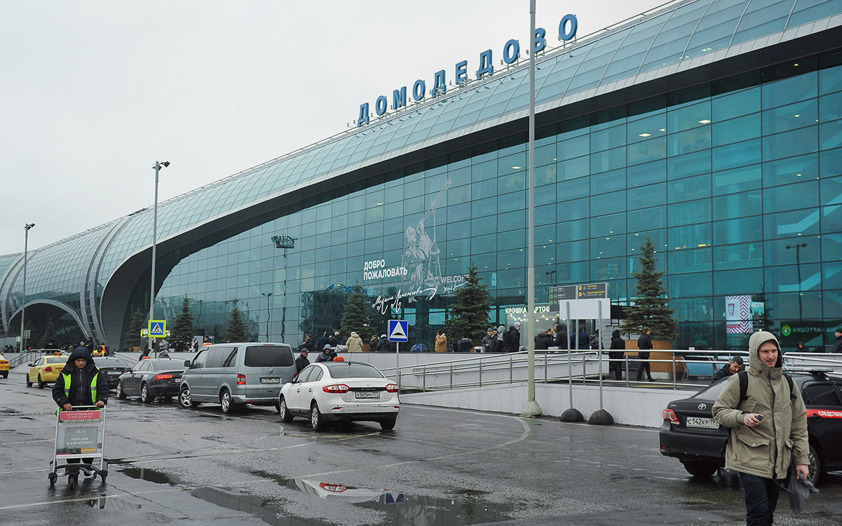 Güclü qar yağdı, 40 reys gecikdi