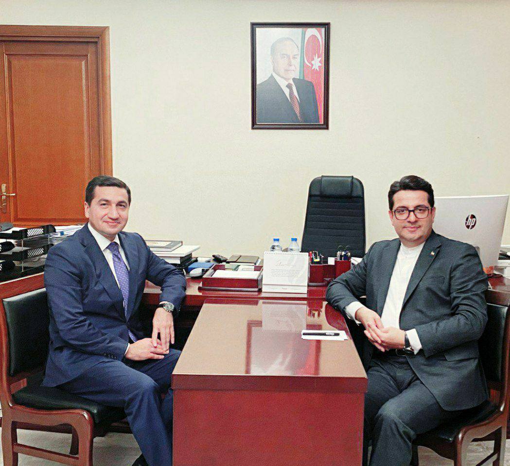 Hikmət Hacıyev İran səfiri ilə ikitərəfli münasibətləri müzakirə etdi