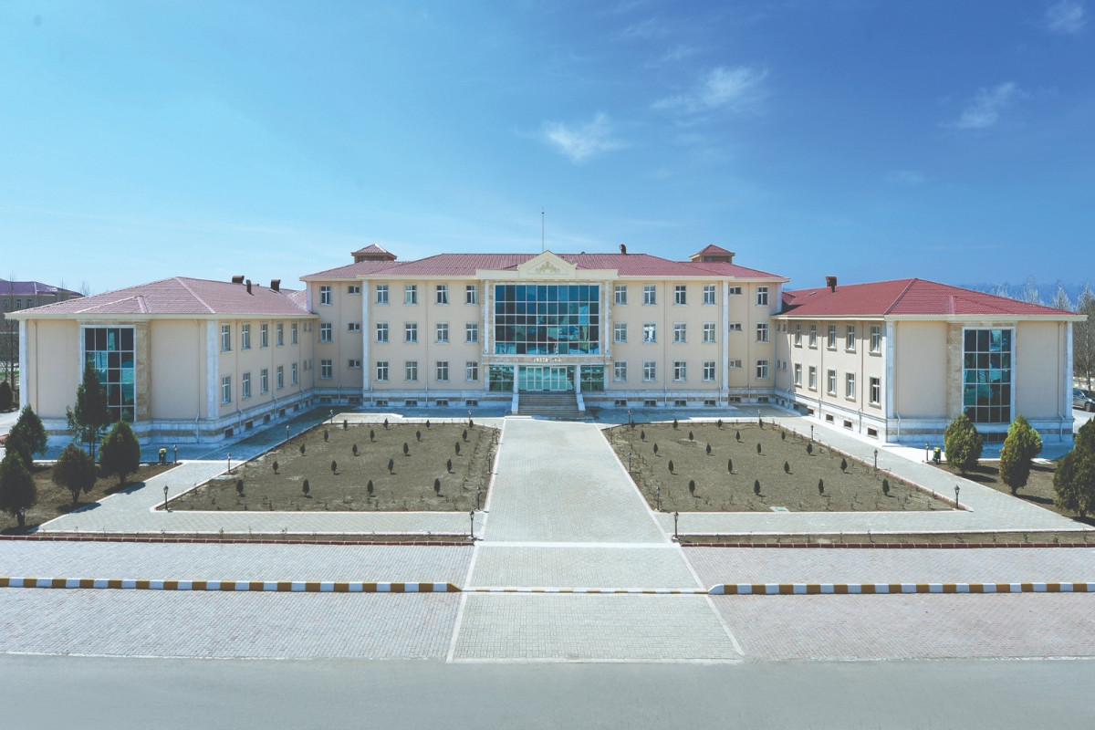 Baş həkim işdən çıxarıldı
