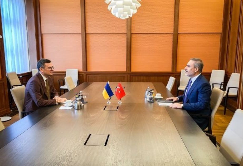 Hakan Fidan ukraynalı həmkarı ilə nələri müzakirə etdi...