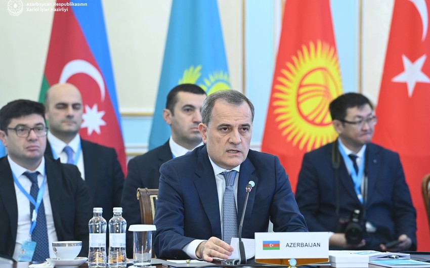 Ceyhun Bayramov TDT-nin iclasında çıxış etdi
