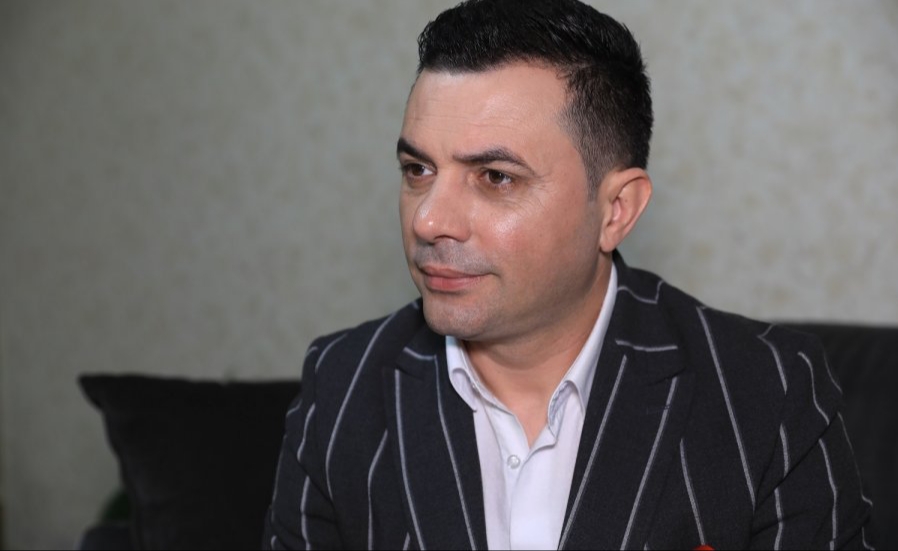 Müğənni Rəvanın 