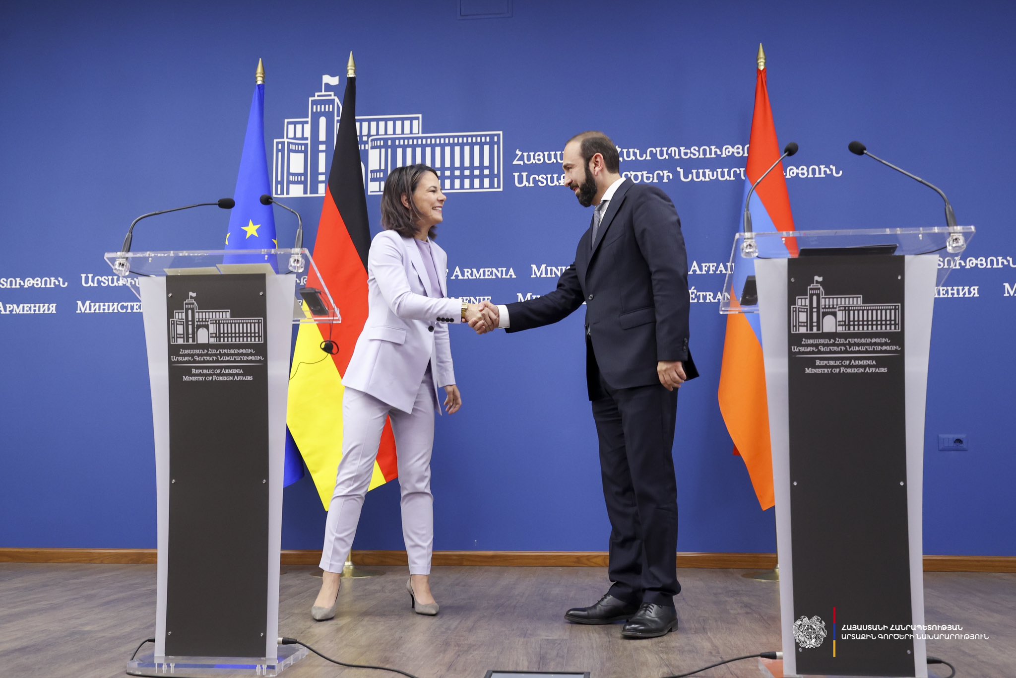 Mirzoyan alman həmkarı ilə görüşündən yazdı - FOTOLAR