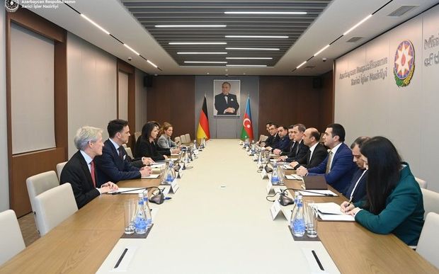 Ceyhun Bayramov Berbokla nələri müzakirə etdi...