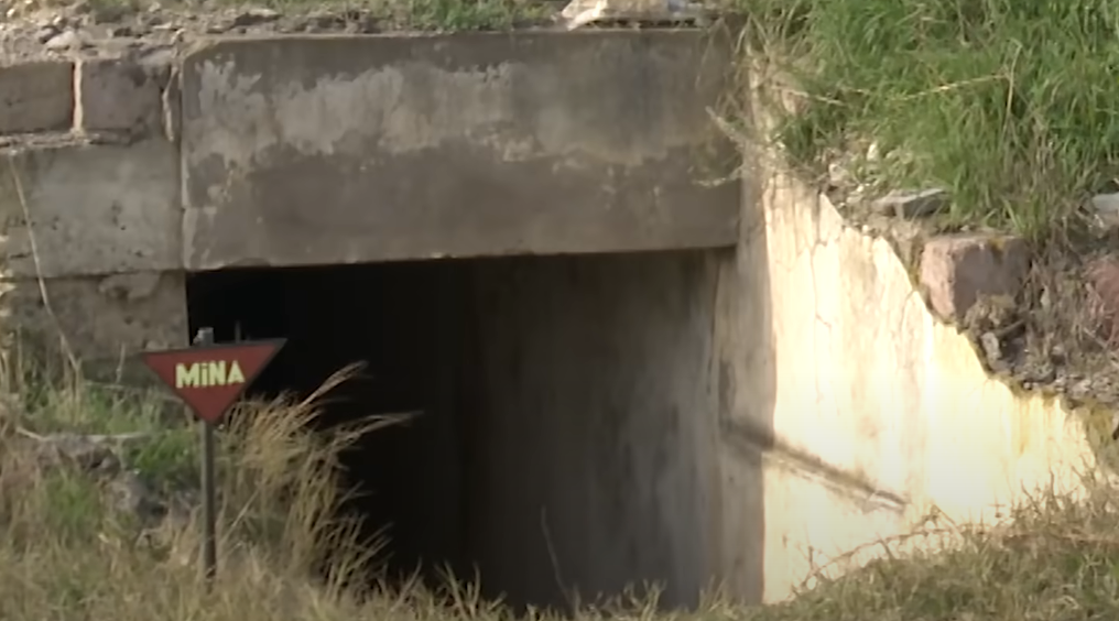 Separatçıların partlayıcılarla dolu yeraltı anbarları - VİDEO