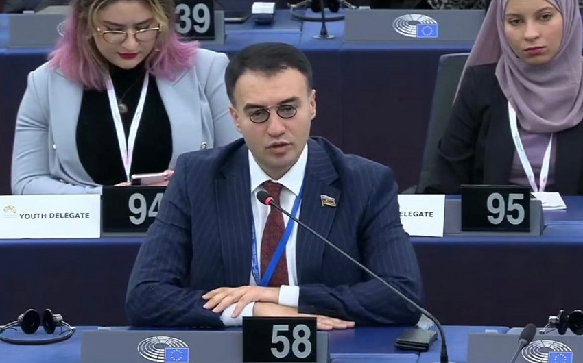 İcma Ümumdünya Demokratiya Forumunda təmsil olunur