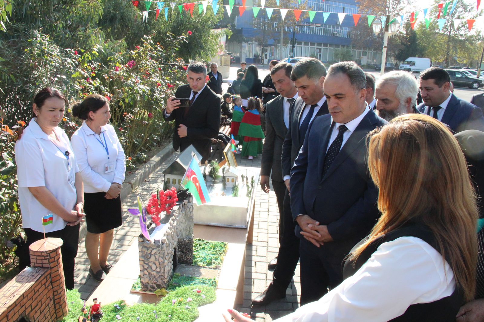 Goranboyda Zəfər Günü ilə bağlı rəsm sərgisi keçirilib - FOTOLAR
