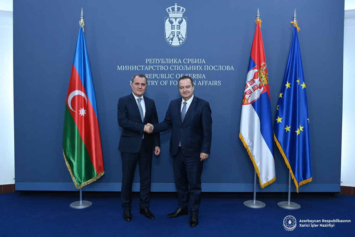 Ceyhun Bayramov Serbiya XİN rəhbəri ilə görüşdü