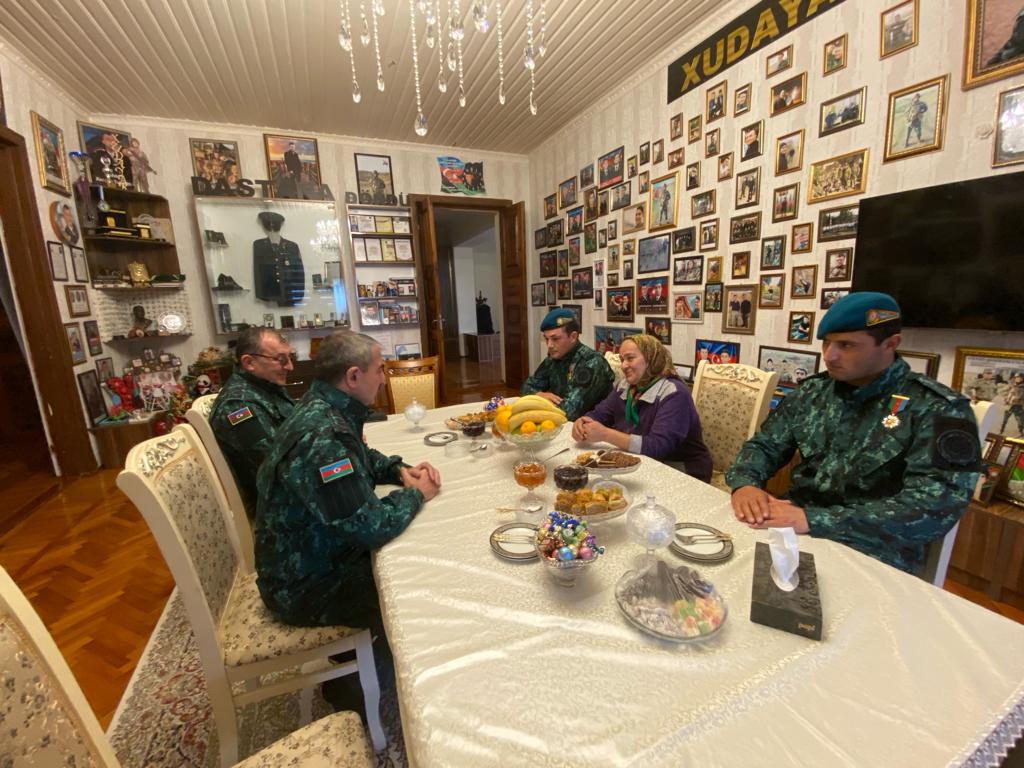 Elçin Quliyev şəhid ailələrini ziyarət etdi - FOTOLAR