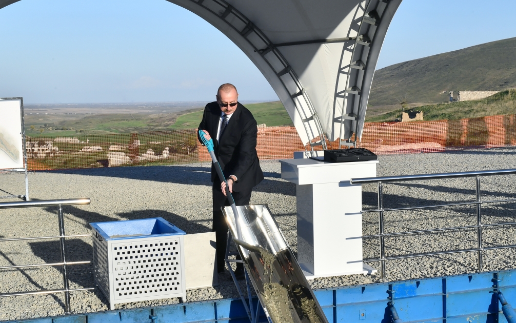 Füzulinin Qarğabazar kəndinin təməli qoyuldu - FOTO