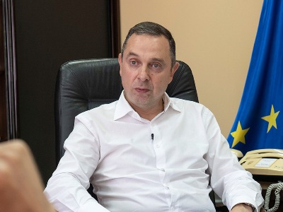 Ukraynada daha bir nazir istefa verdi 