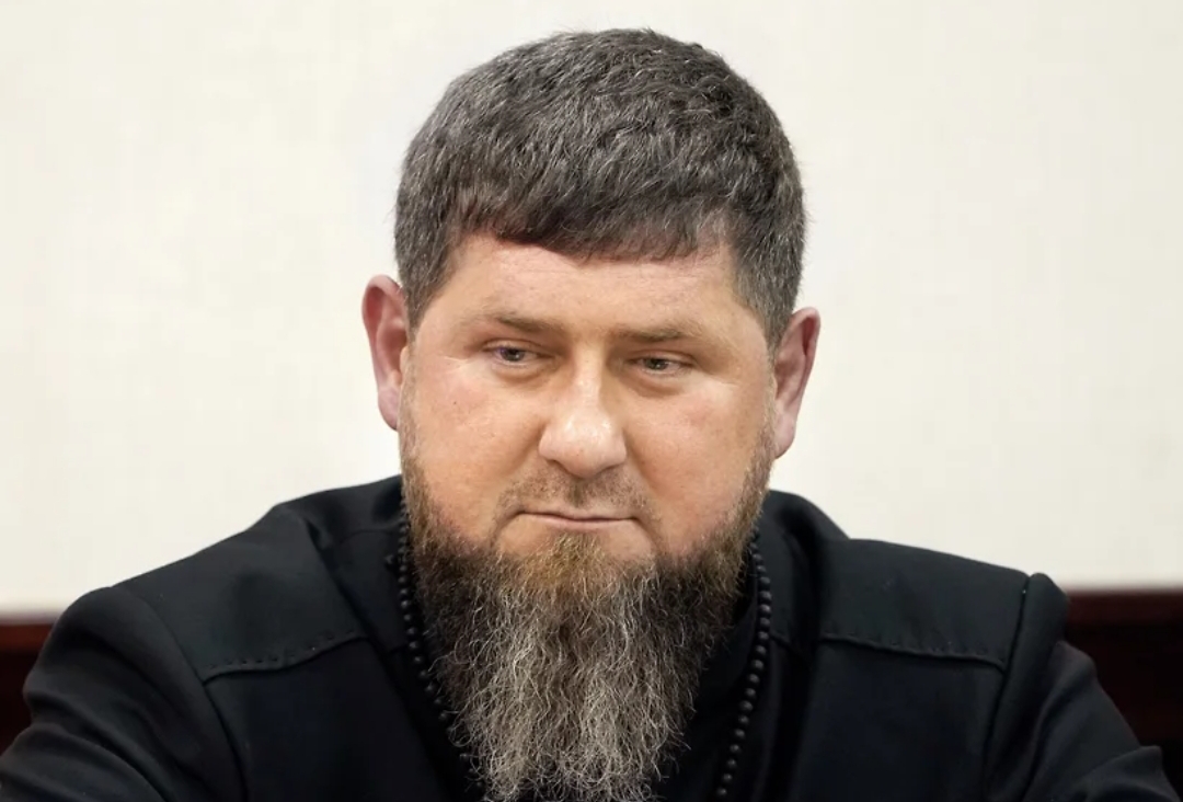 Övladları ana dilini bilməyən məmurlar işdən çıxarılacaq