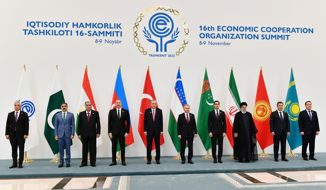 Azərbaycan Prezidenti ECO-nun 16-cı Zirvə toplantısında - FOTO