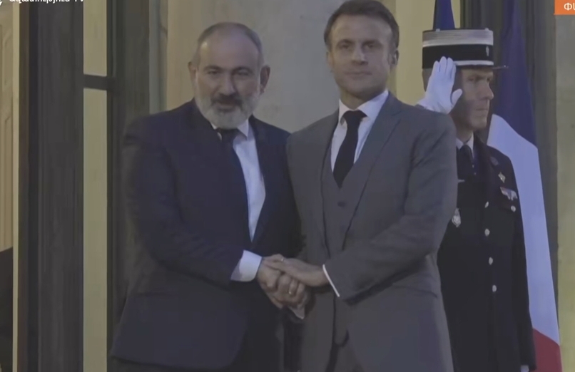 Paşinyan Makronla görüşdü