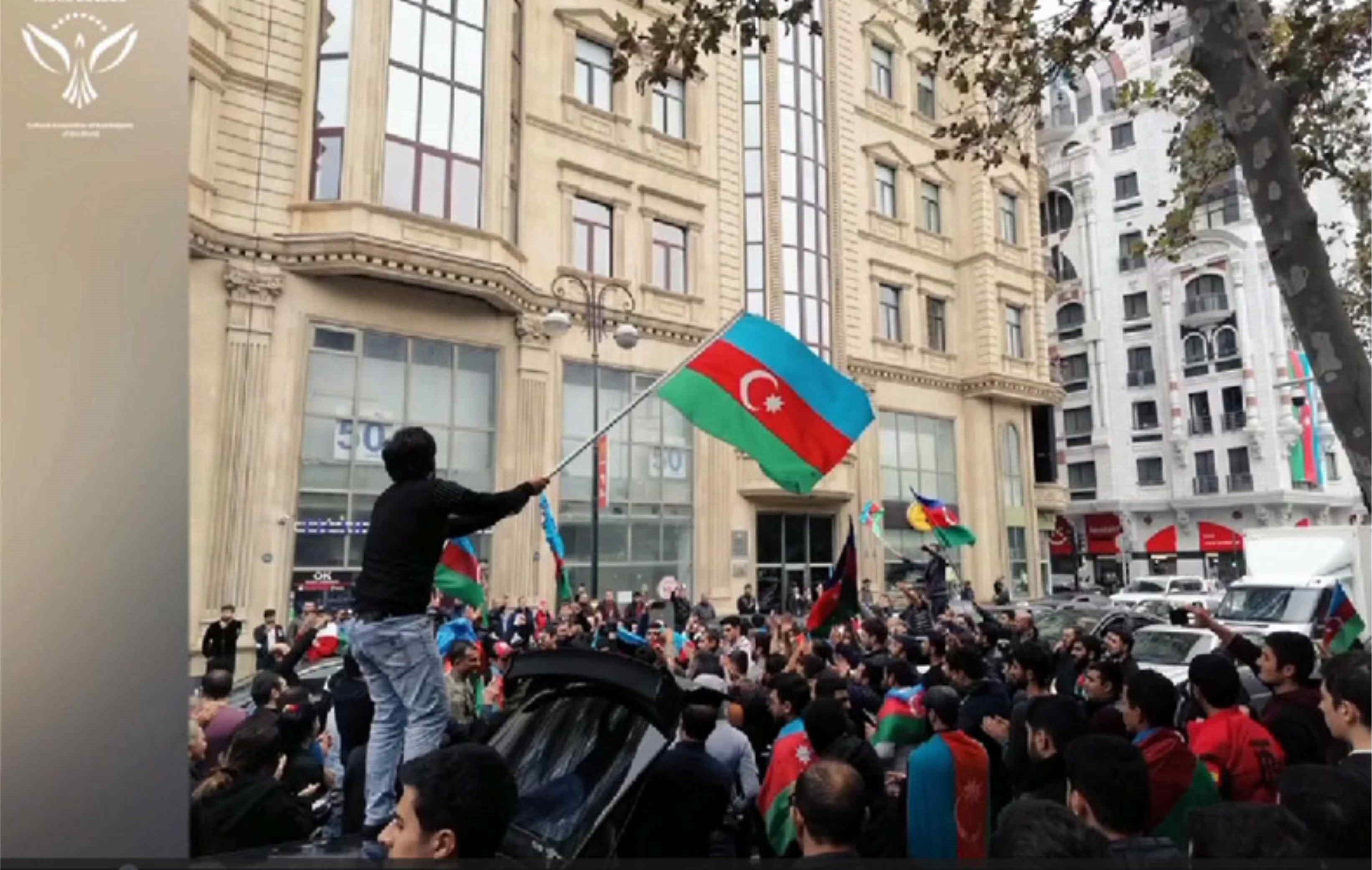 Polşadakı azərbaycanlı gənclər videoçarx hazırladılar