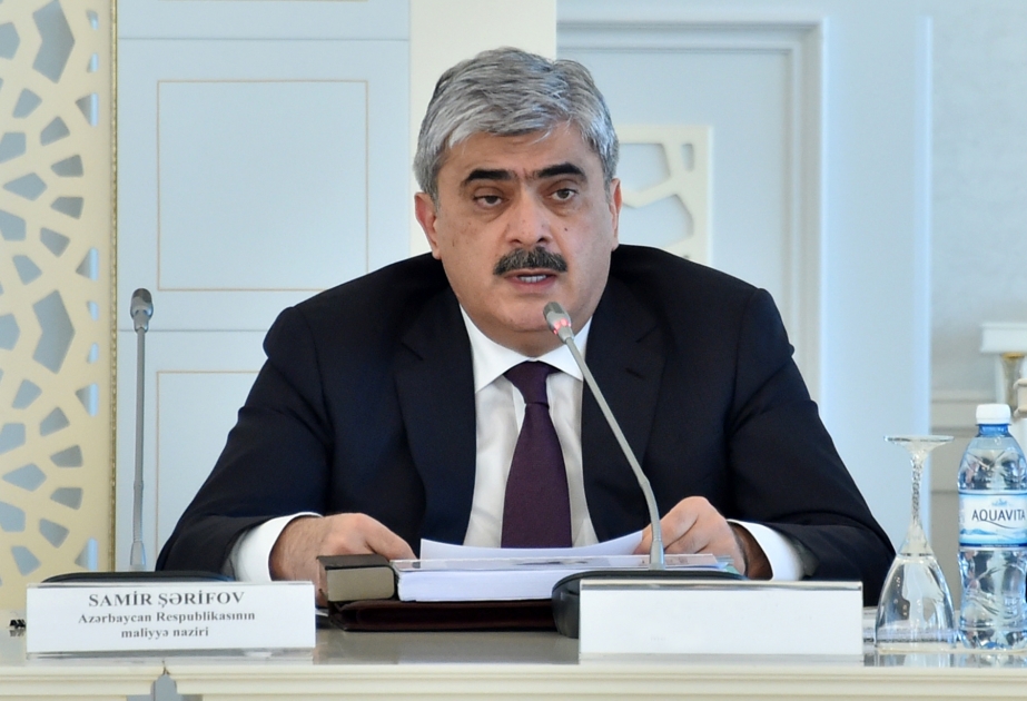 Maliyyə naziri hərbçilərin sosial təminatından DANIŞDI