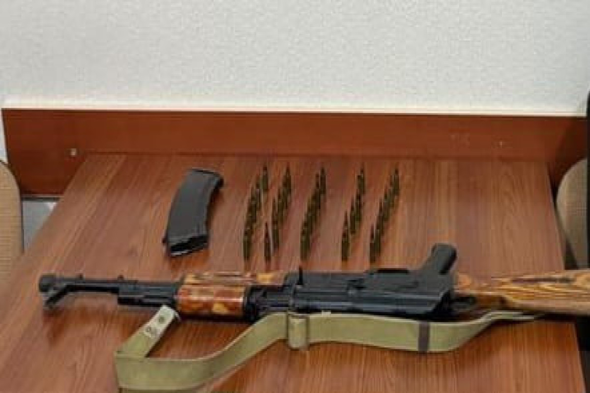 Yevlax sakinlərindən avtomat və narkotik götürüldü