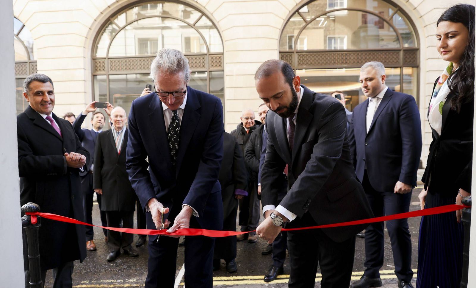 Ermənistanın Britaniyadakı səfriliyi yeni binaya köçdü - FOTOLAR