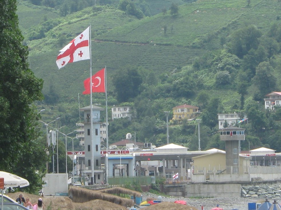 Gürcüstana qanunsuz qızıl keçirilməsinin qarşısı alınıb