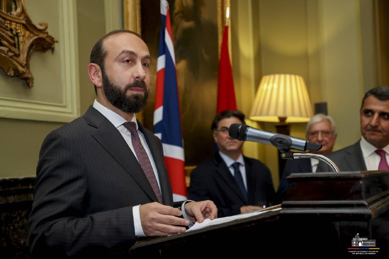 Mirzoyan: Britaniya ilə saziş imzalamaq istəyirik