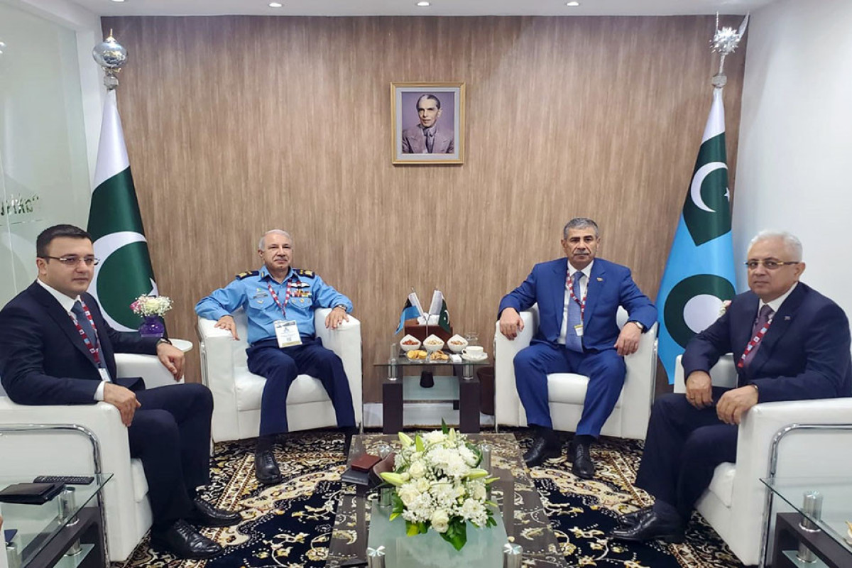 Azərbaycanla Pakistan arasında hərbi əməkdaşlıq müzakirəsi