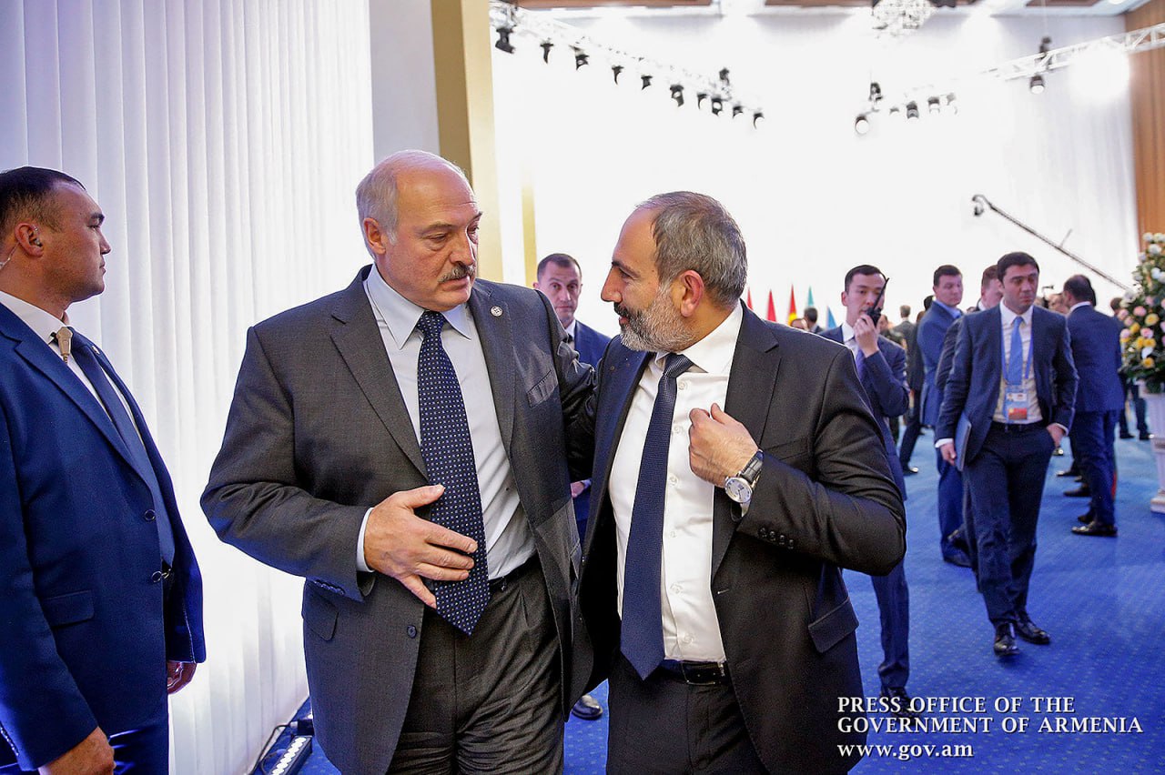 Lukaşenko Paşinyana nələr dedi? - Tövsiyə edirəm ki...