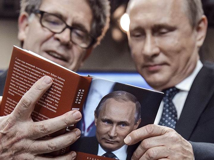 Putin haqda kitabların satışı dayandırıldı - FOTO