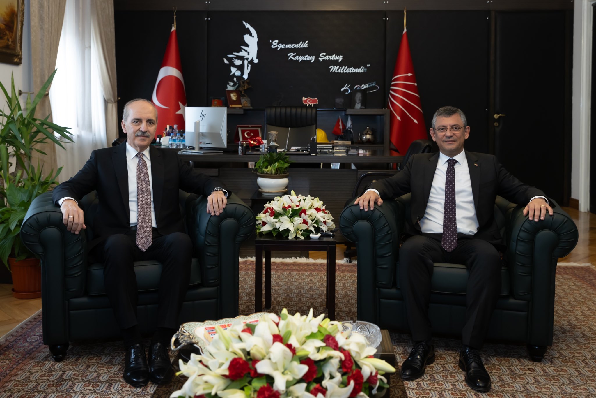 Spiker CHP sədri ilə görüşdü - PAYLAŞIM