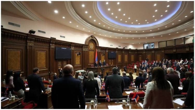 Samvel Şahramanyan dindiriləcək - Razılıq verdi