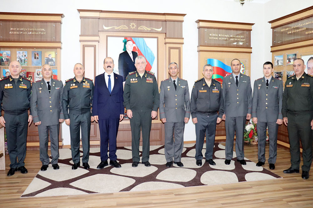Azərbaycanla Özbəkistan arasında hərbi təhsil müzakirə olundu