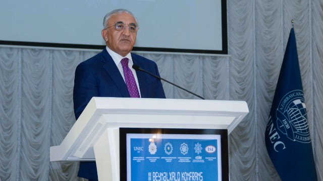 UNEC-də III beynəlxalq elmi-praktiki konfrans keçirildi - FOTOLAR