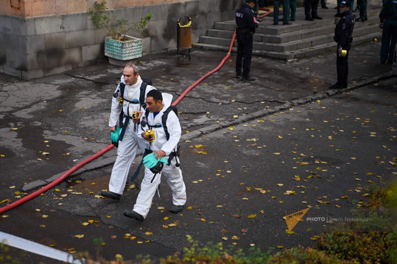İrəvan Dövlət Universitetindəki partlayışda ölənlərin sayı artdı - YENİLƏNİB