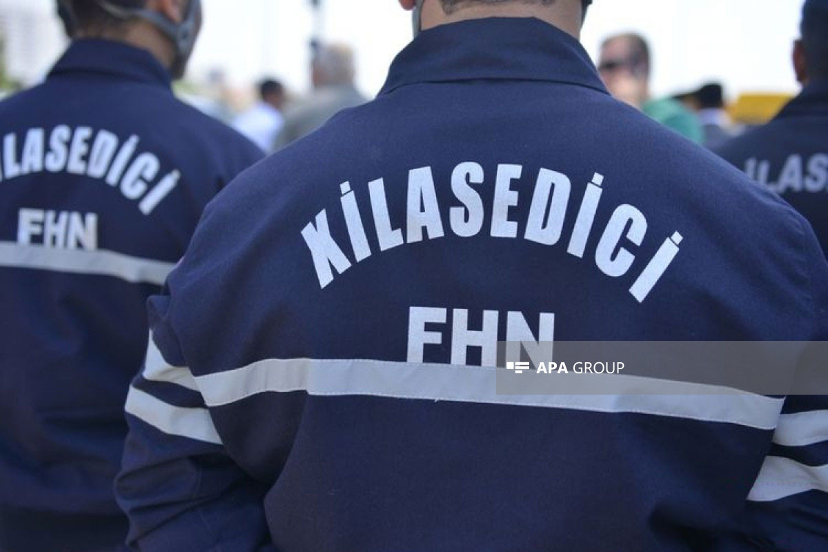 Mənzildə köməksiz qalan şəxs xilas edildi