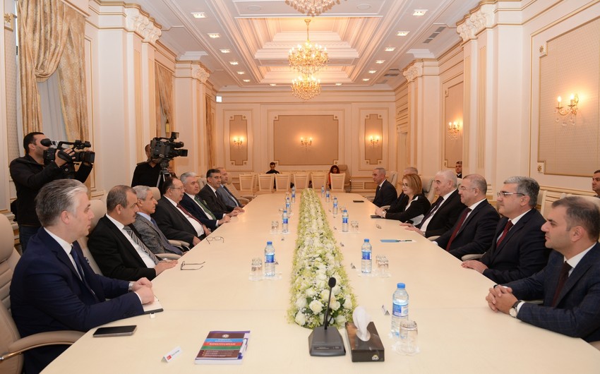 Məzahir Pənahov seçkilərdən DANIŞDI