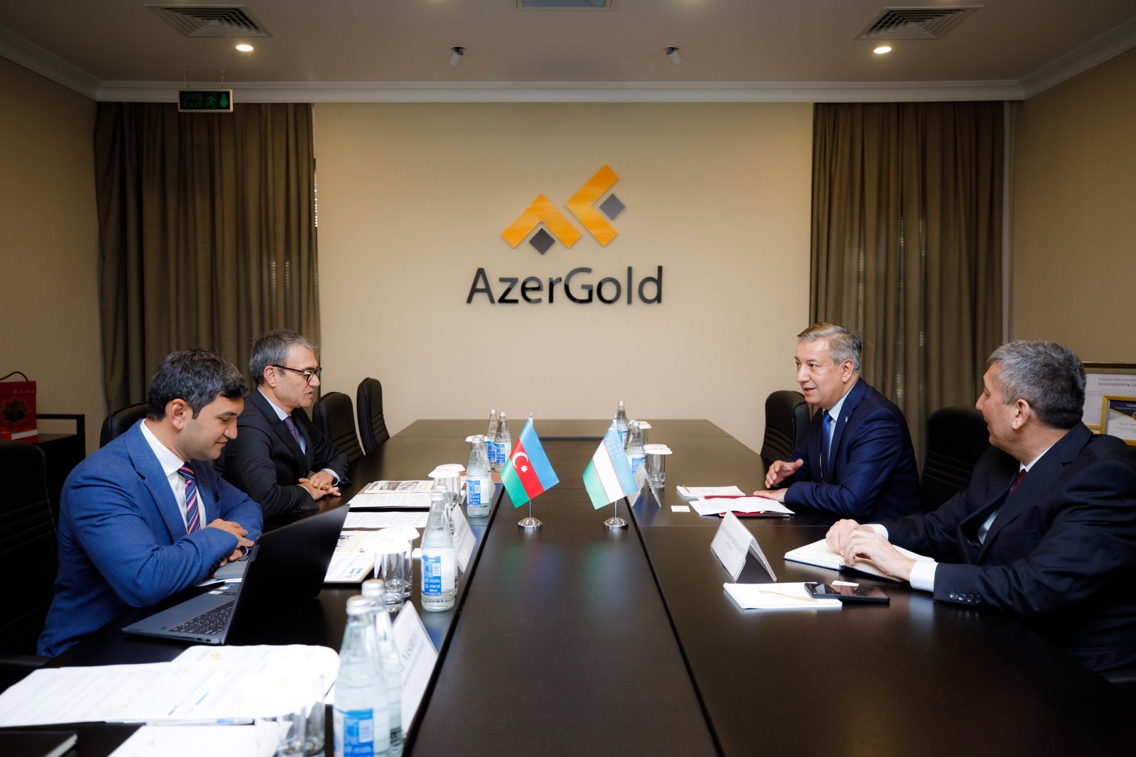 “AzerGold”un sədri Özbəkistanın ölkəmizdəki səfiri ilə görüşdü - FOTO
