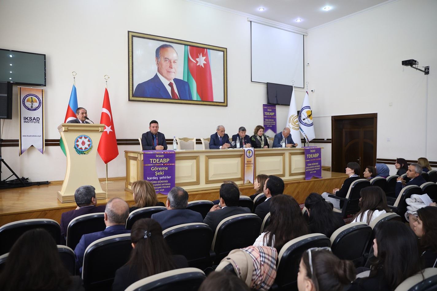 Gəncə Dövlət Universitetində beynəlxalq konfrans keçirilib - FOTO