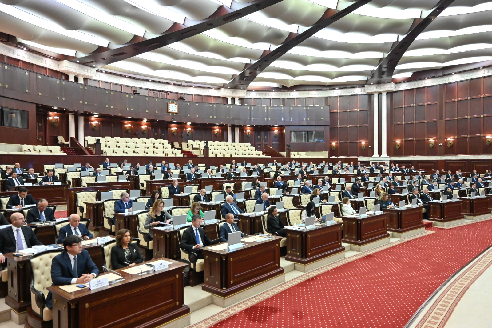 Deputatlar ABŞ üçün komissiya yaratdılar