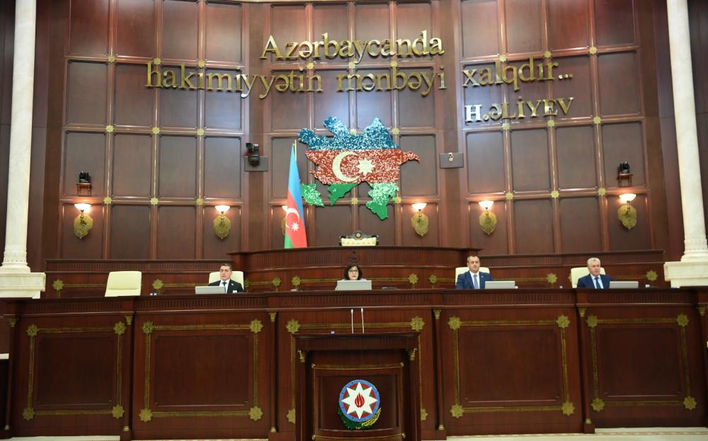 Parlament ABŞ Senatına qarşı bəyanat QƏBUL ETDİ