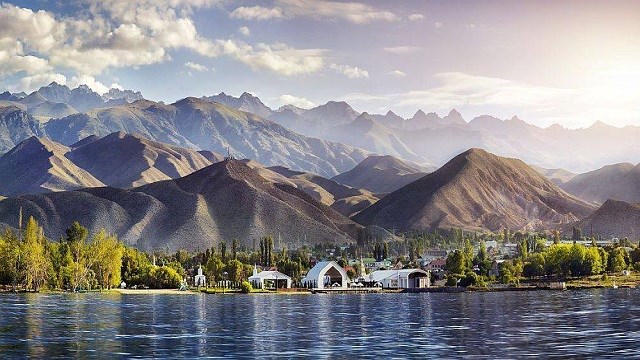 Azərbaycan Qırğızıstanda beşulduzlu hotel tikəcək