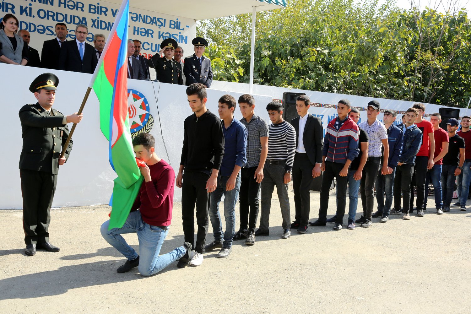 Prezidentdən hərbi xidmətə çağırışla bağlı SƏRƏNCAM