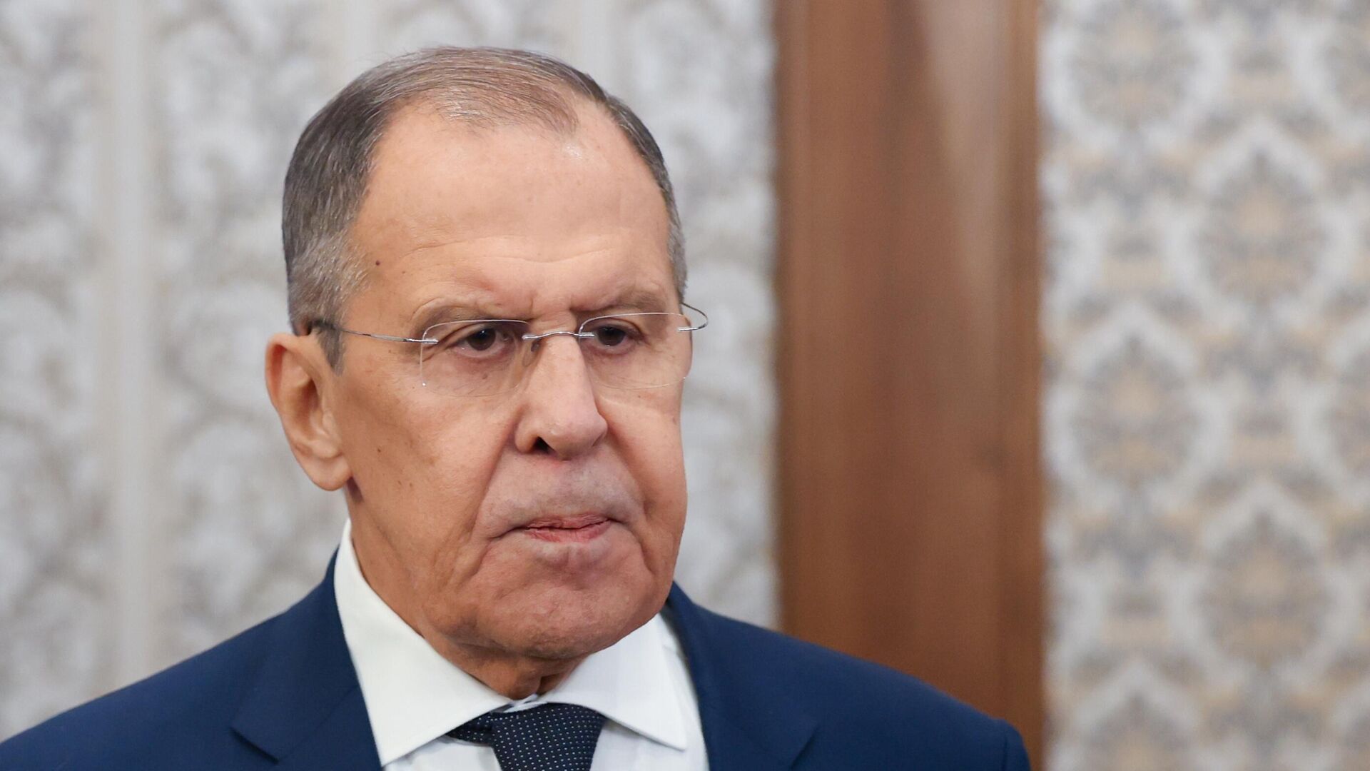 Münaqişənin həllində region ölkələri iştirak etməlidir - Lavrov