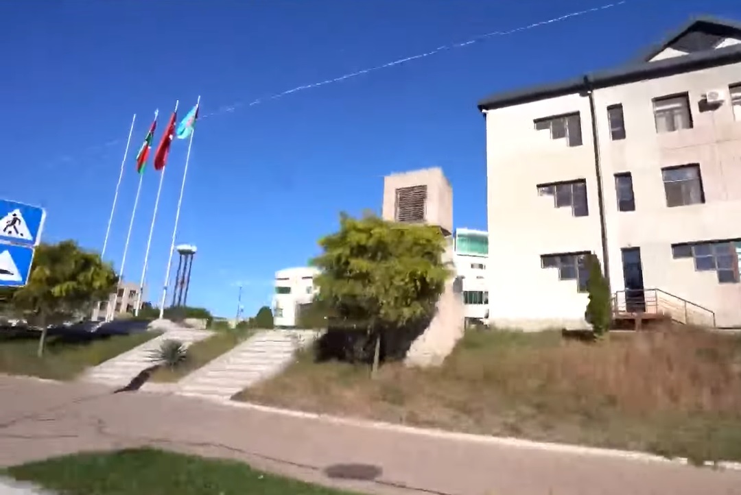 Xankəndidə Azərbaycan və Türkiyə bayraqları yan-yana asıldı - VİDEO