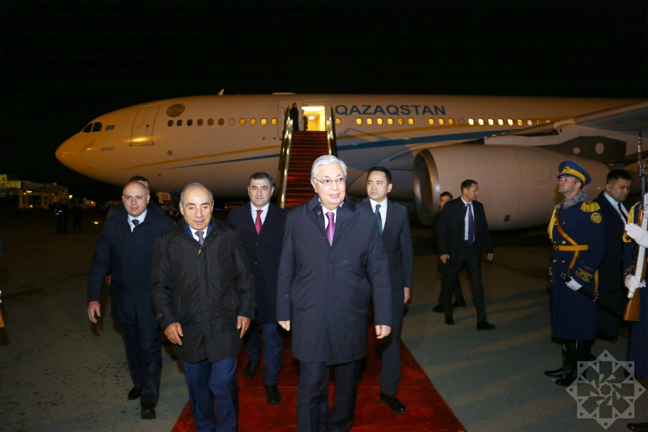 Kasım-Jomart Tokayev Bakıdadır - FOTO